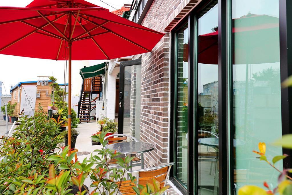 The Flower Road Guesthouse Suncheon Extérieur photo