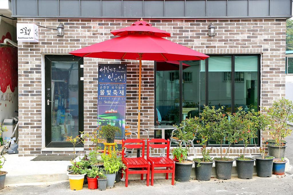 The Flower Road Guesthouse Suncheon Extérieur photo
